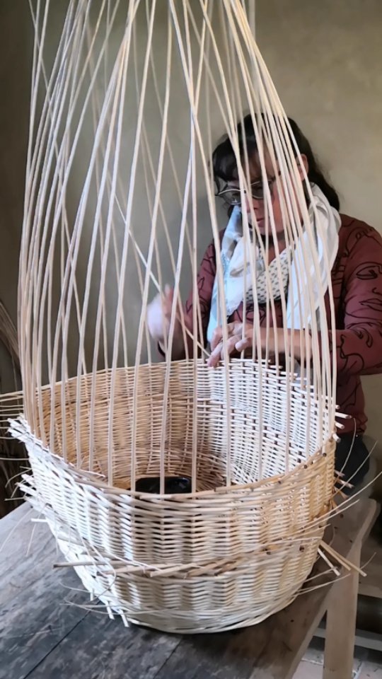 Karelle sur tissage gros panier CAP VANNERIE CFP CFA LE VERGER