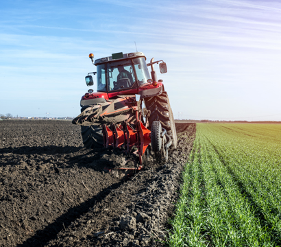 champ-culture-machine-agricole-tracteur-(1)